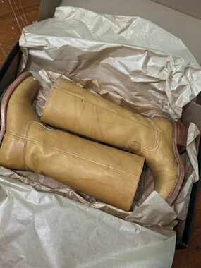 Frye Campus 14L Leather Boots - Banana